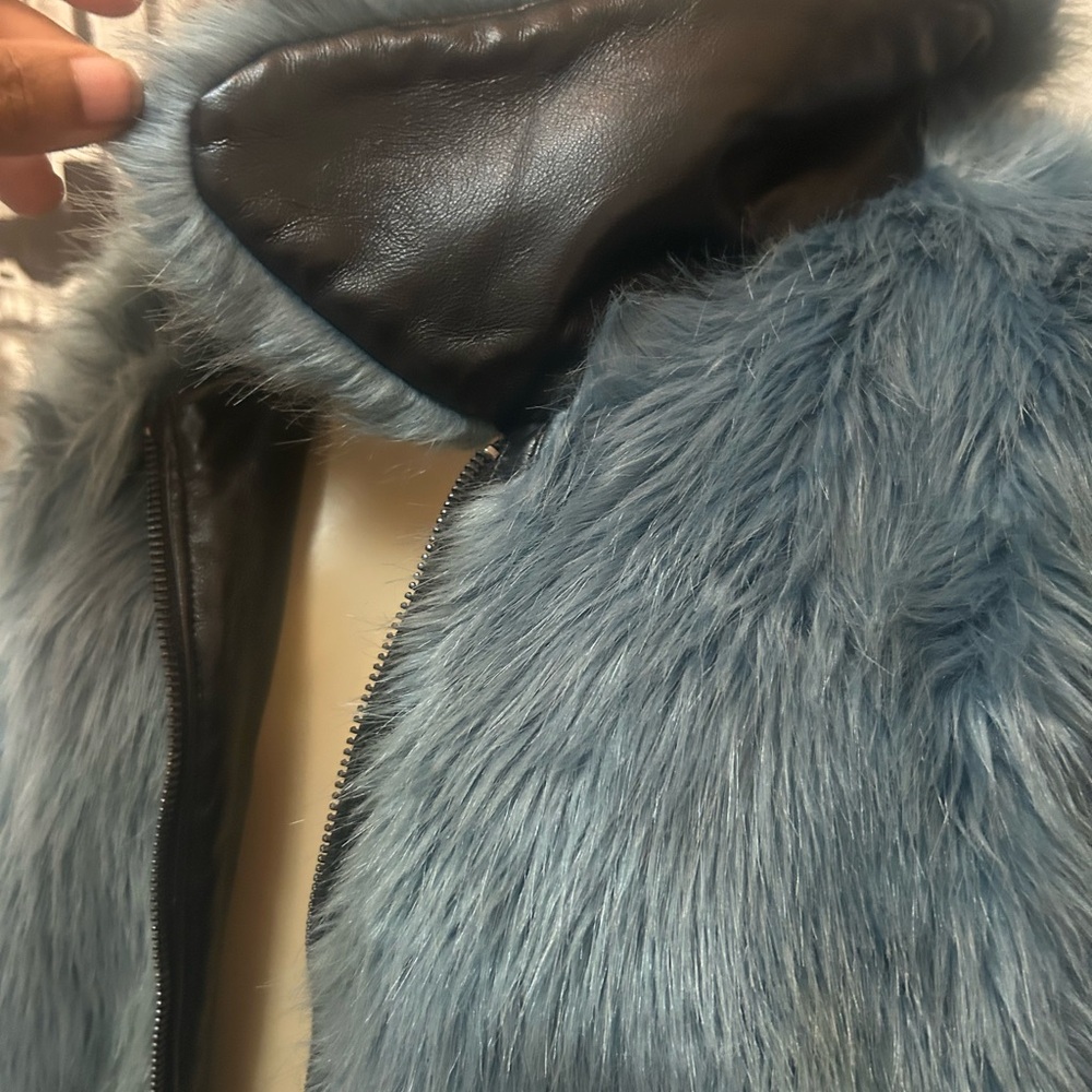 Express Blue Teddy Jacket - Picture 4 of 6